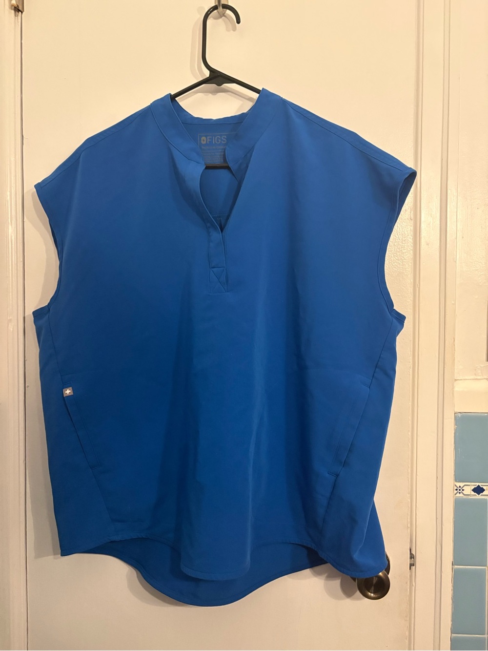 FIGS Rafaela scrub top in royal blue